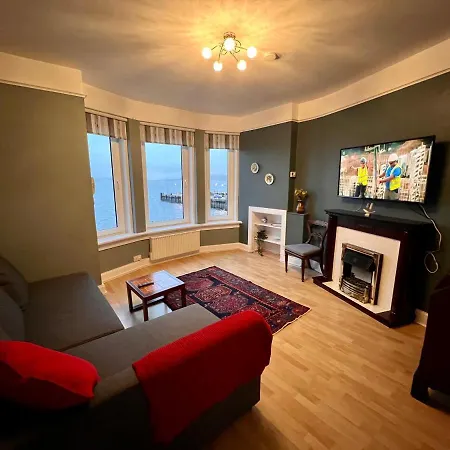 Anchorage, A Lovely 2Nd Floor One Bedroom Apartment With Fabulous Seaviews Largs Exterior photo