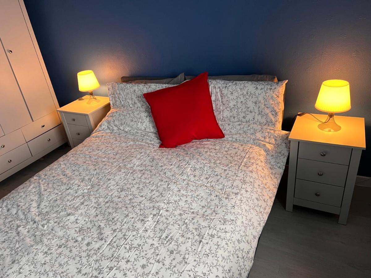 Anchorage, A Lovely 2nd Floor One Bedroom With Fabulous Seaviews Апартаменты *
