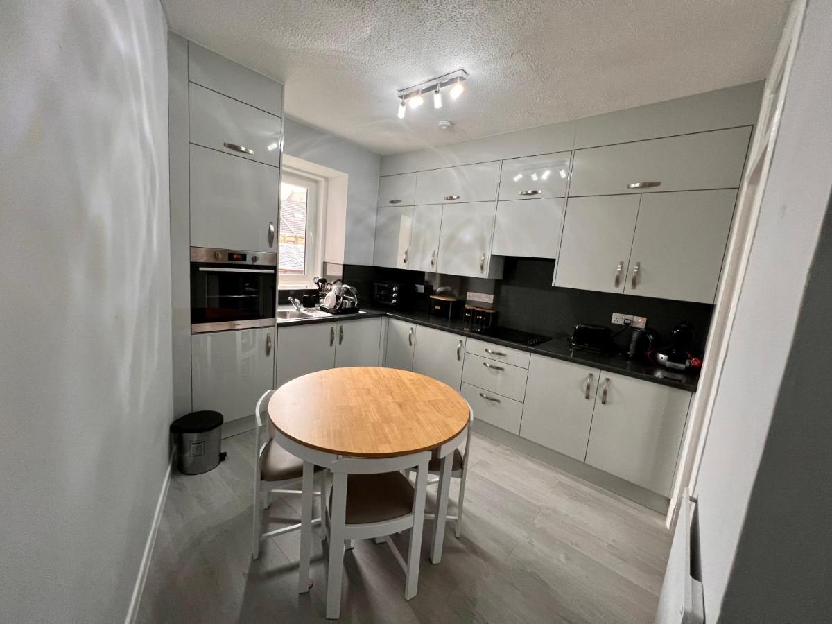 Apartment Anchorage, A Lovely 2nd Floor One Bedroom With Fabulous Seaviews