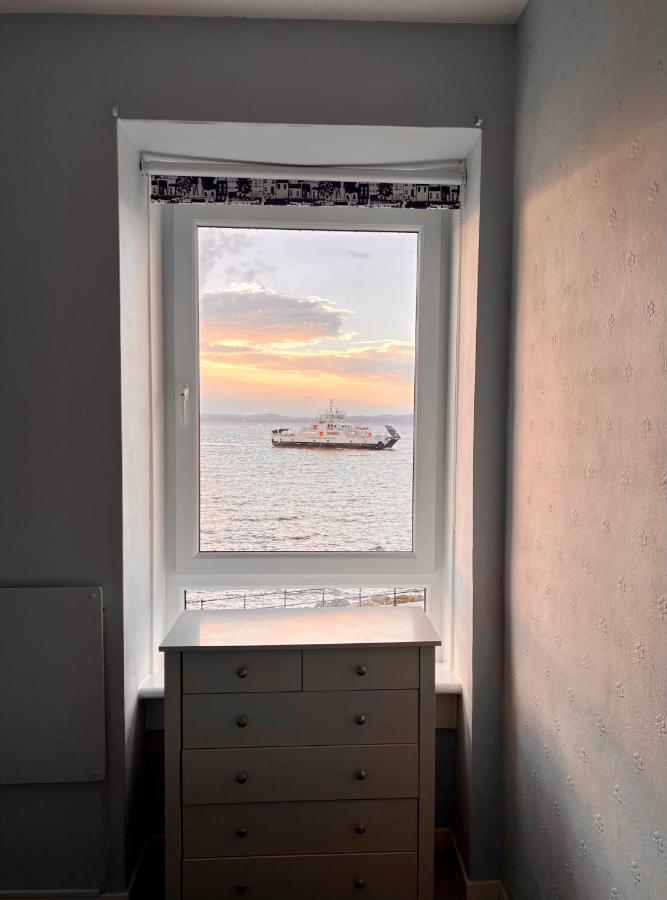 Apartment Anchorage, A Lovely 2nd Floor One Bedroom With Fabulous Seaviews