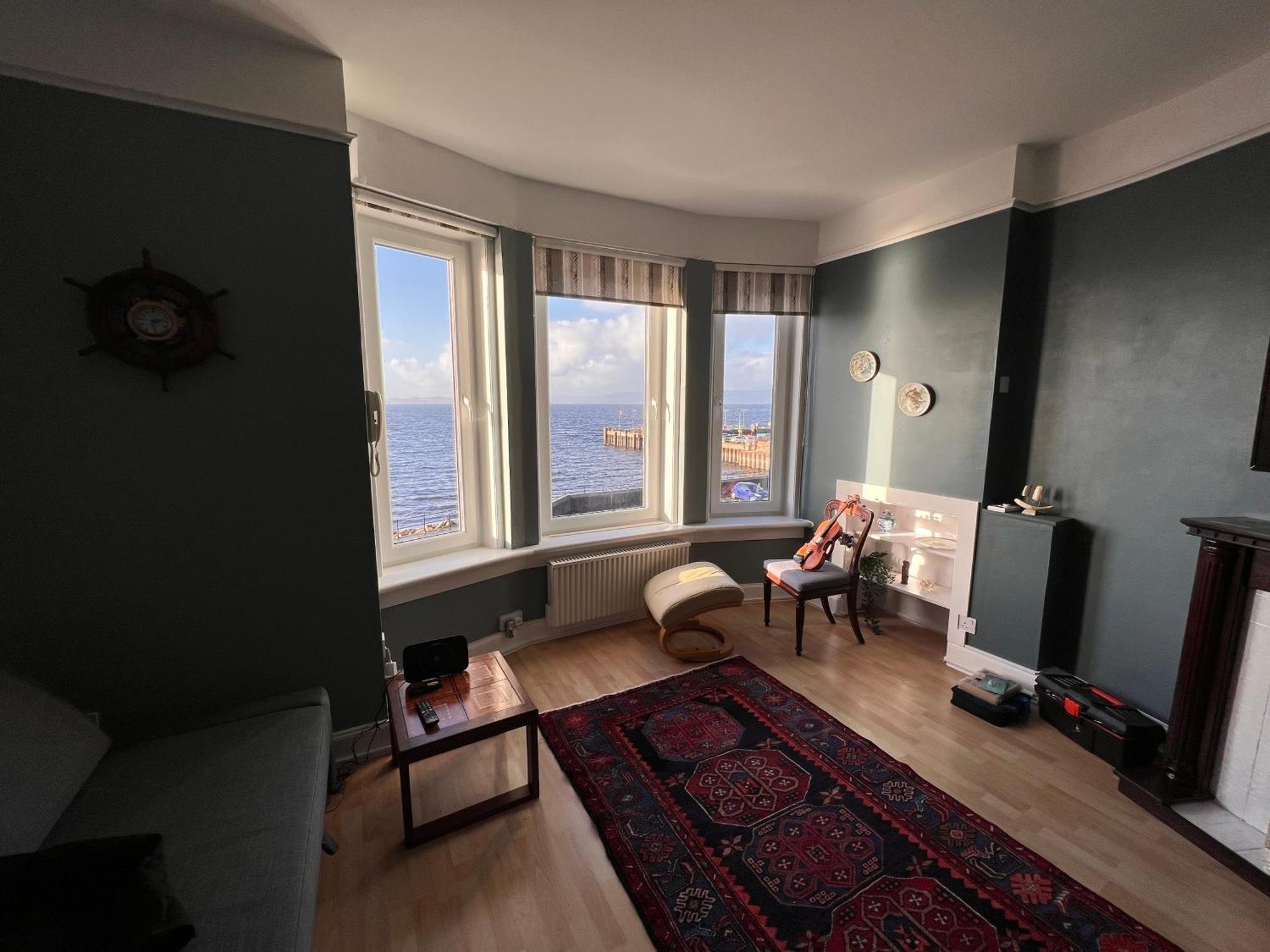 Anchorage, A Lovely 2nd Floor One Bedroom With Fabulous Seaviews Largs